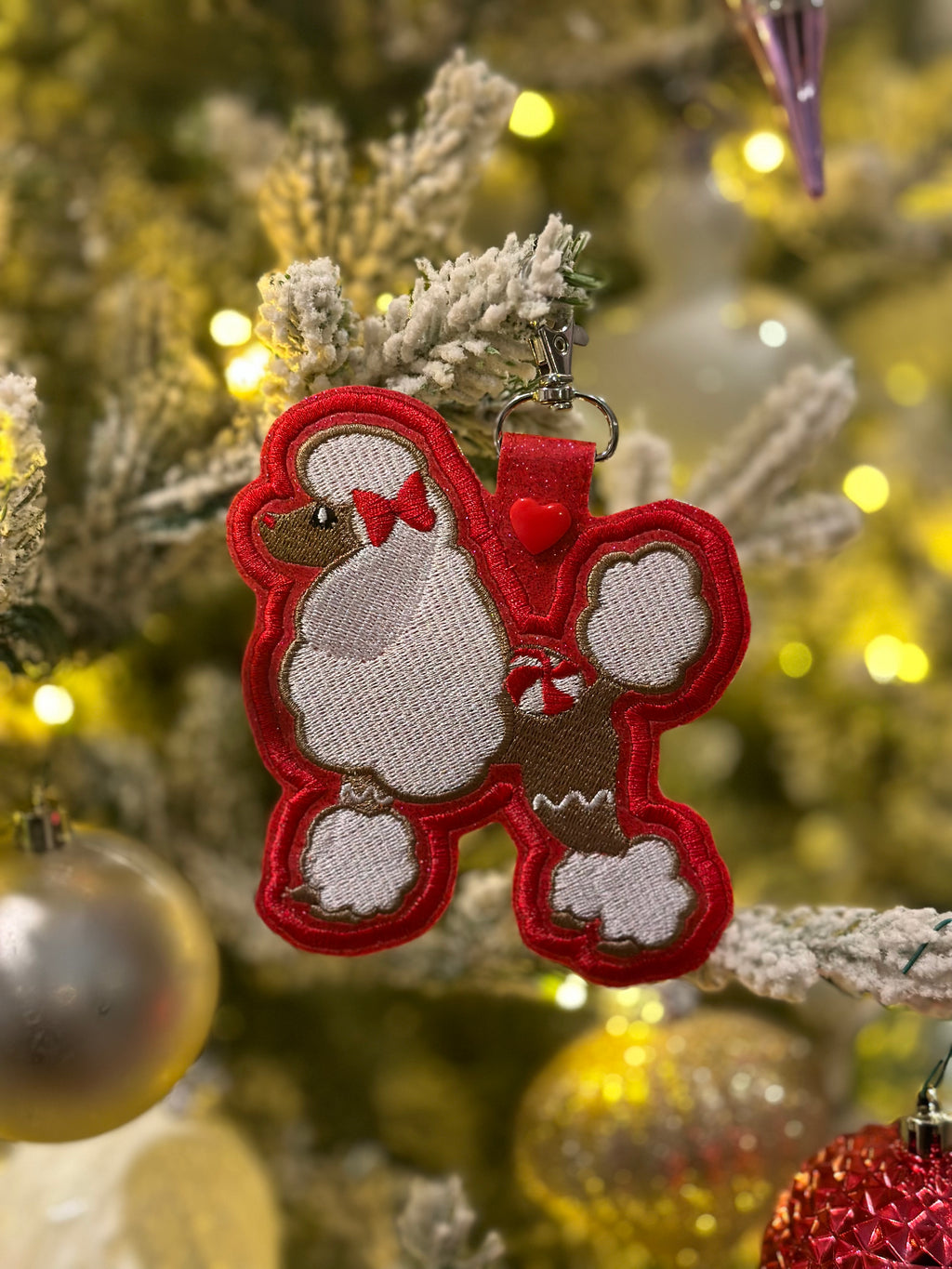 Gingerbread pet badge